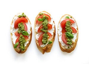 כריך מקמח מלא עם פסטו 