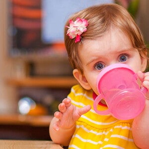 רכישת מיומנות אכילה ואכילה עצמאית 