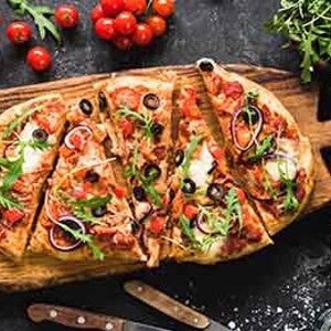 פיצה בהכנה ביתית
