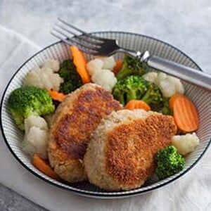 קבבוני דג, כרובית וברוקולי מאודים ותפוחי אדמה 