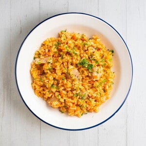 צלחת עם פתיתים וטונה