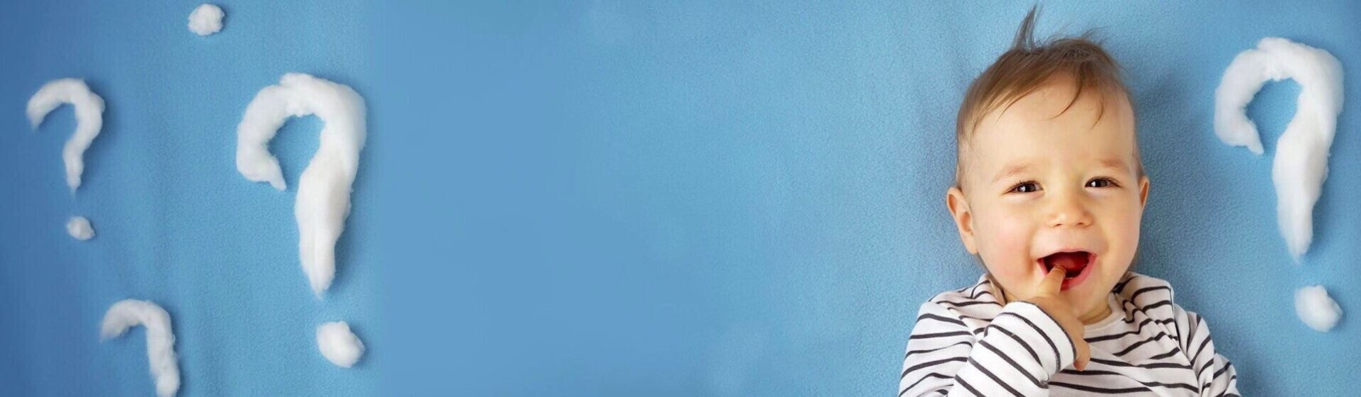 תינוק וסביבו סימני שאלה