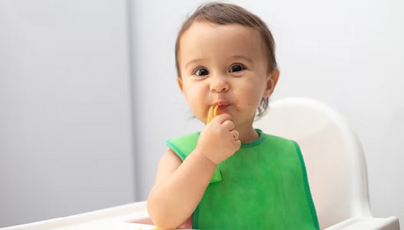 הקטנטן שלך מתחיל להיות מודע לעולם!